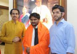 Hardik Patel met Uddhav Thackeray at Matoshri today 