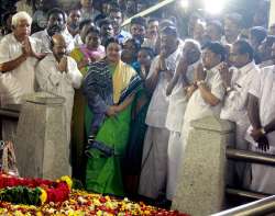 Jayalalithaa, Deepa Jayakumar, Panneerselvam