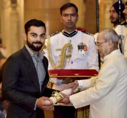 Virat Kohli receives Padma Shri award at Rashtrapati Bhavan