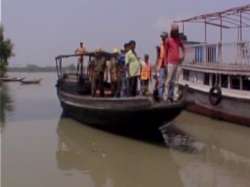 Three dead, 70 missing after jetty collapses in Hooghly