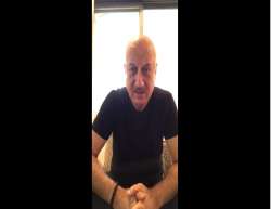 VIDEO: Anupam Kher applauds the Indian Army soldiers & slams the stone-pelters 