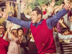 Salman Khan steals your heart in Tubelight trailer, Shah Rukh Khan’s cameo