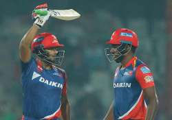 Samson, Pant take charge of Delhi's run chase against Gujarat Lions 