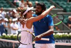 Rohan Bopanna and Gabriela Dabrowski after winning French Open title