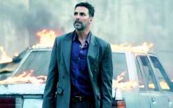 Akshay Kumar flag controversy