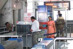 Man held for carrying live bullets at Delhi metro station