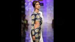 Shilpa Shetty Kundra to walk for Monisha Jaising 