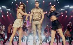 Chalti Hai Kya 9 se 12 Judwaa 2 New Song Tan Tana