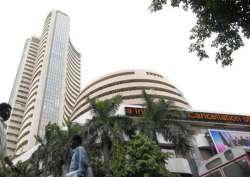 Sensex gains marginally to close at 31,596; Infosys rallies