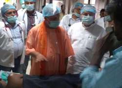 CM Yogi visists BRD horpital