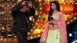 Bigg Boss 11 new promo:Salman Khan welcomes Mouni Roy