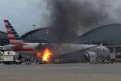 American Airlines plane