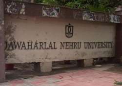 Show cause notice to 15 JNU students for staging gherao 