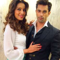 Bipasha Basu graces The Drama Company with husband Karan Singh Grover