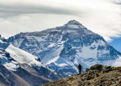 Nepal bans solo climbing on Mount Everest