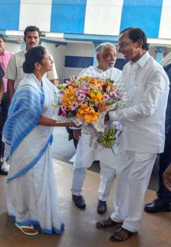 KCR, Mamata Banerjee