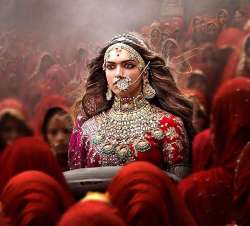 deepika padukone jauhar outfit padmaavat