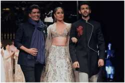 Kareena Kapoor, Kartik Aaryan, Manish Malhotra