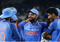 Virat Kohli praises Dinesh Karthik for match-winning knock in Nidahas Trophy final