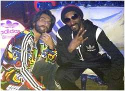 This throwback Thursday picture of Ranveer Singh with international rapper Snoop Dogg goes viral 