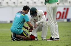 Tim Paine suffers broken thumb