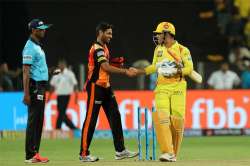 MS Dhoni Bhuvneshwar Kumar IPL 2018 Final csk bs srh