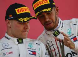 Bottas urging Hamilton to clear up Mercedes future and sign