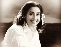 sanju manisha koirala as nargis dutt