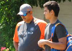 Arjun Tendulkar, Ravi Shastri