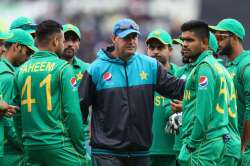 File image of Pakistan head coach Mickey Arthur with his teammates