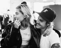  Justin Bieber is head over heels for fiancé Hailey Baldwin.