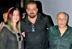 Pooja Bhatt, Sanjay Dutt and Mahesh Bhatt