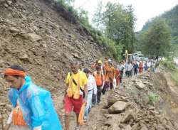 700 pilgrims stranded on Uttarakhand highway after landslide