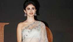 Mouni Roy 