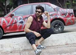 kartik aaryan