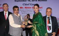 anushka sharma smita patil award