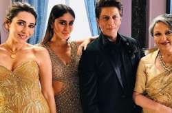 Shah Rukh Khan with Karisma, Kareena and Sharmila Tagore