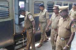 Passengers on Ganga-Kaveri Express robbed