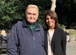 Rishi Kapoor enjoys romantic walk with wife Neetu Kapoor in NYC