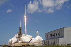 SpaceX drops plans to upgrade Falcon 9 for more reusability