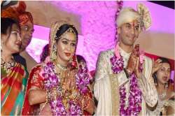 Tej Pratap with wife?Aishwarya Rai