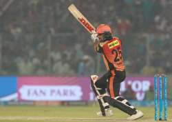 'Unsettled' Shikhar Dhawan moves to Delhi Daredevils from Sunrisers Hyderabad