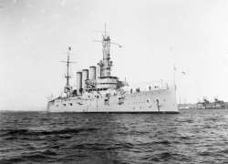 Scientists scour WWI shipwreck to solve military mystery