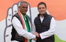 Jaleshwar Mahto with Rahul Gandhi