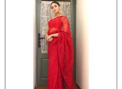 Alia Bhatt looks beautiful in Sabyasachi saree