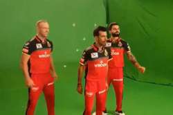 Virat Kohli, AB de Villiers and Yuzvendra Chahal shake a leg