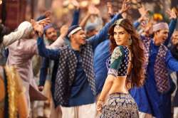  Kalank song Aira Gaira