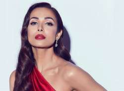 Malaika Arora's famous dance songs. Will she dance again in Dabangg 3?