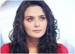  Preity Zinta ness wadia