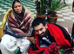 File photo of Tej Pratap and his mother Rabri Devi